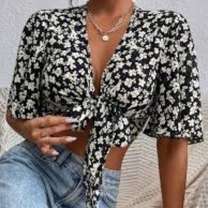 Daisy Flower Blouse Top Allover Floral Print Flutter Sleeve Tie Front Crop Top